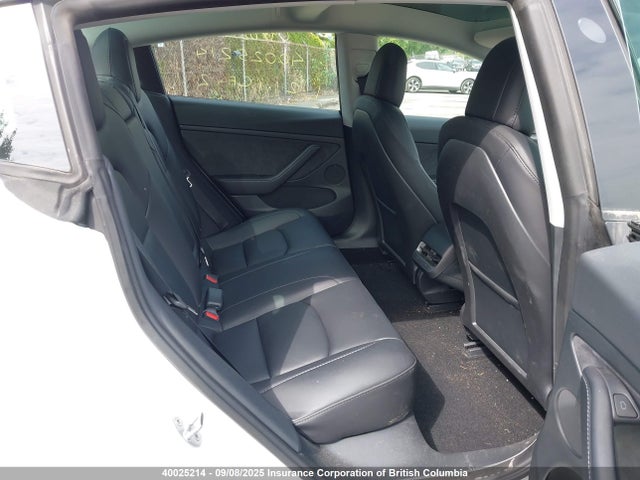 5YJ3E1EA6PF483592 Tesla MODEL 3