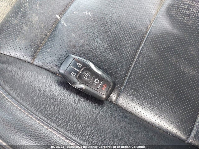 Ford 2.3l 4v premium fuel 2017 1FA6P8TH4H5303891 Image 29