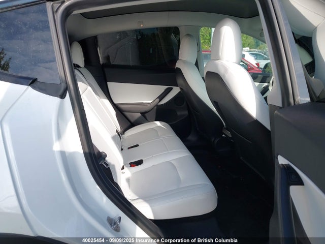 5YJYGDEE8MF140136 Tesla Model Y