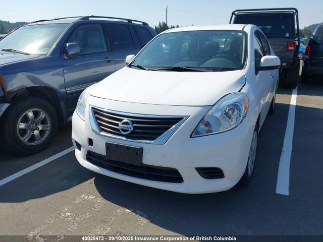 3N1CN7AP7EL827624 Nissan 2014