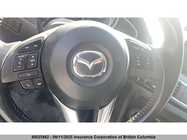 JM1BM1L73E1105273 Mazda pe