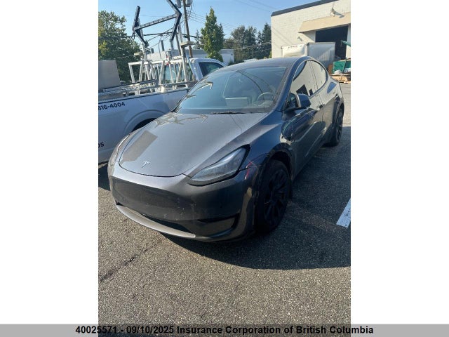 7SAYGDEE5NF564166 Tesla Model Y