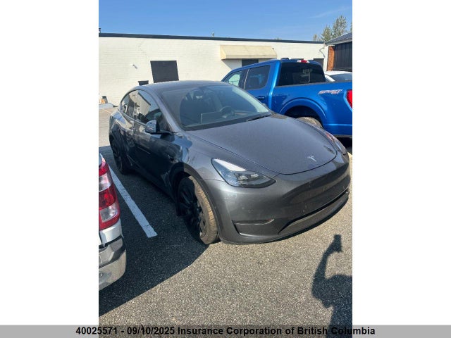 7SAYGDEE5NF564166 Tesla Model Y