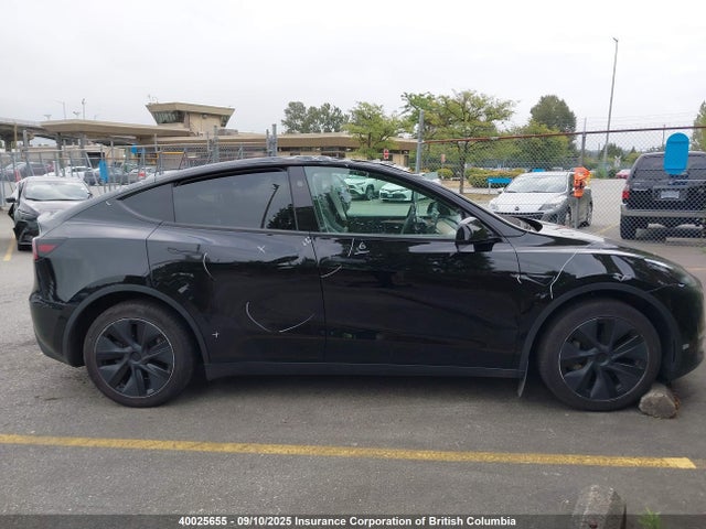 7SAYGDEE0SF290158 Tesla Model Y