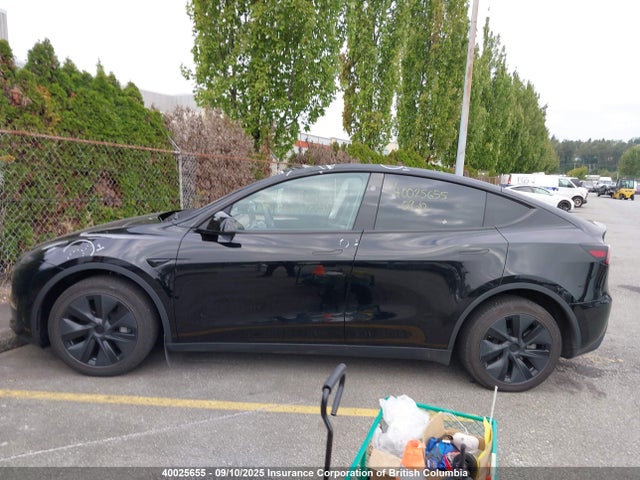 7SAYGDEE0SF290158 Tesla Model Y
