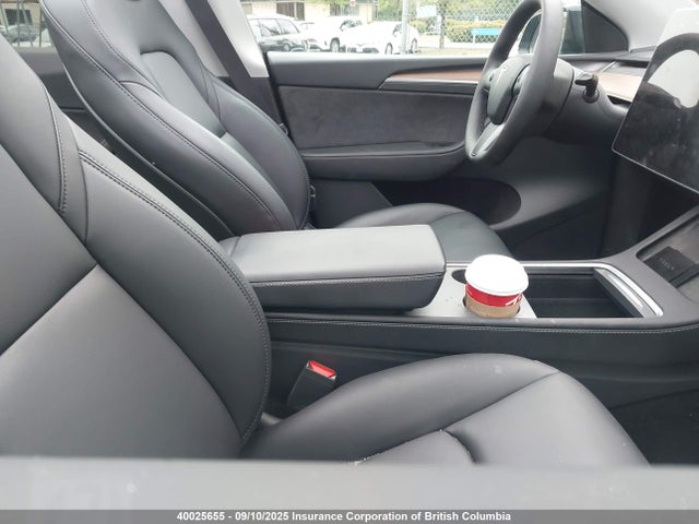 7SAYGDEE0SF290158 Tesla Model Y