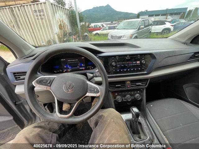 3VVLX7B24NM091408 Volkswagen tsi