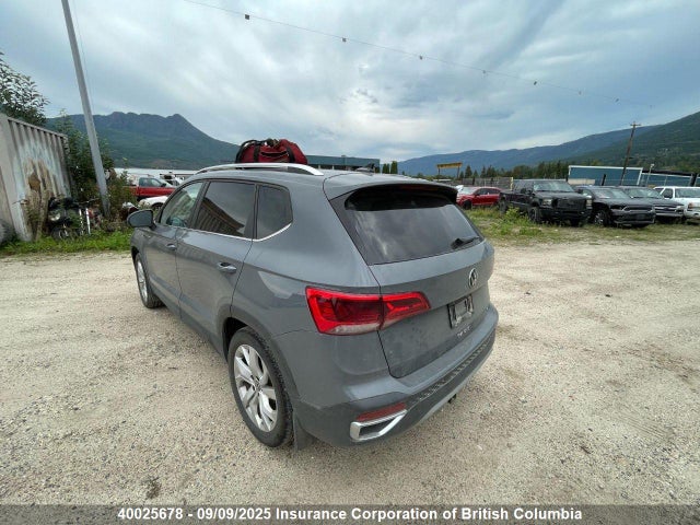 3VVLX7B24NM091408 Volkswagen tsi
