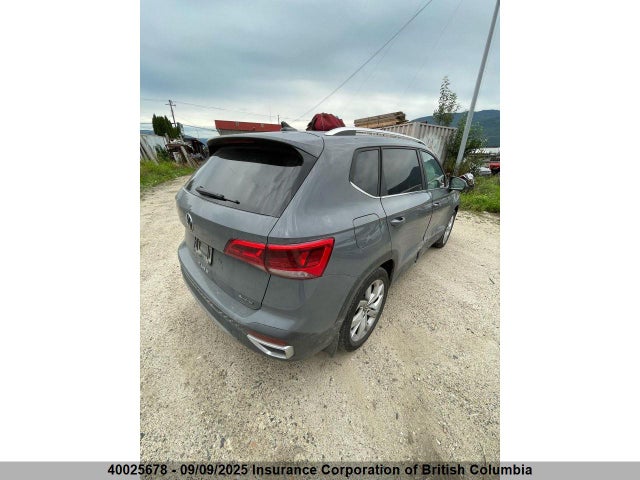 3VVLX7B24NM091408 Volkswagen tsi