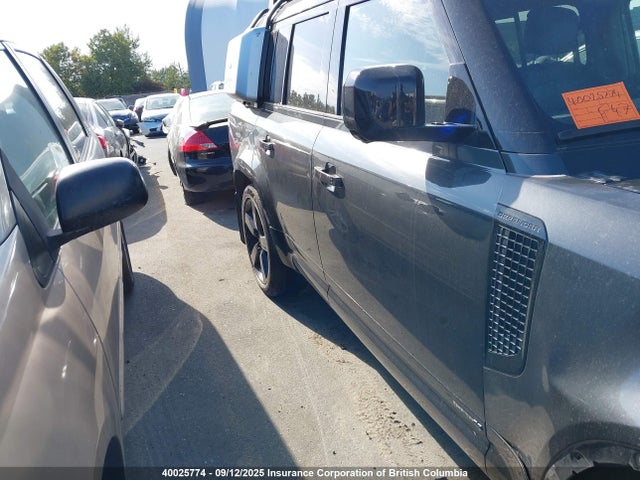 SALEXFEU5P2214750 Land Rover aj120