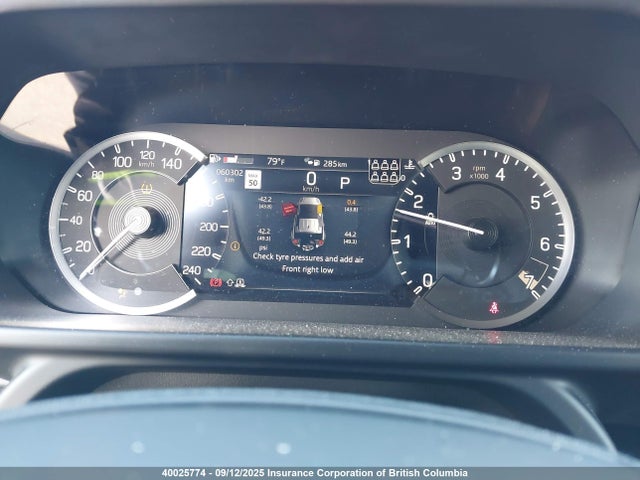 SALEXFEU5P2214750 Land Rover aj120