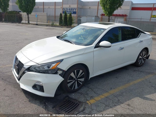 Nissan 2019 2019 1N4BL4DW2KN320096 Image 2