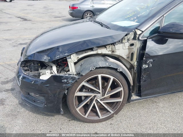 3VWCA7AU4FM502369 Volkswagen 2015
