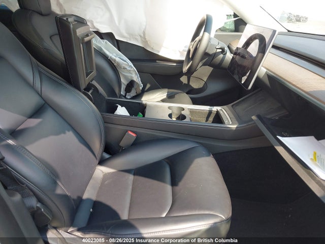 5YJYGDEE7MF306341 Tesla Model Y