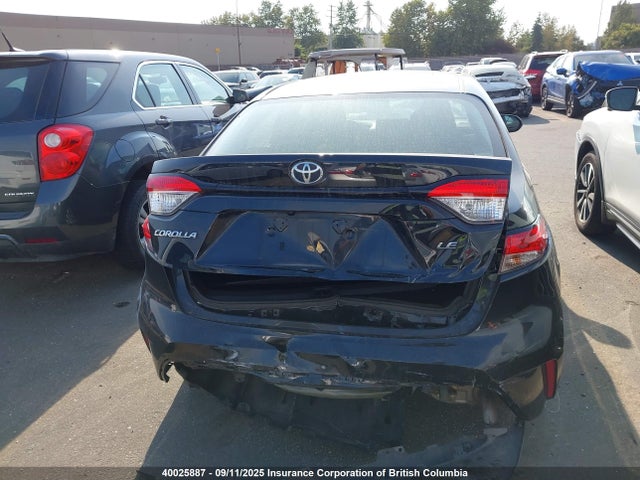 40025887 :رقم المزاد ، 5YFBPMBE0MP243551 vin ، 2021 Toyota Corolla Le مزاد بيع