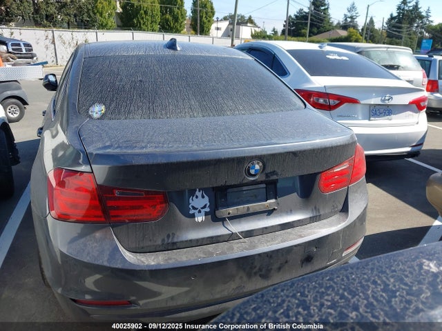 WBA3C3C57EP662330 BMW 320i