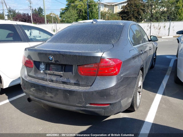 WBA3C3C57EP662330 BMW 320i