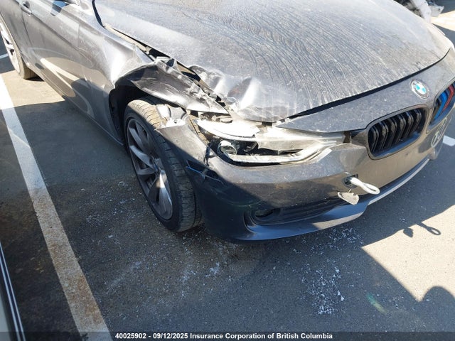 WBA3C3C57EP662330 BMW 320i