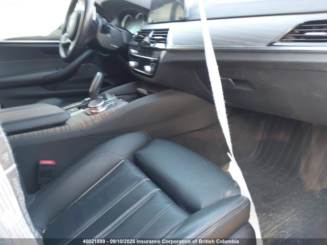 WBAJE7C53JWD52901 BMW 540I