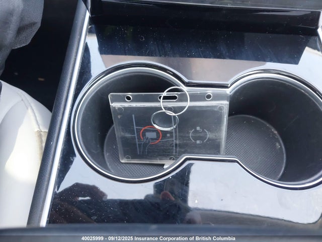5YJ3E1EA7KF528905 Tesla MODEL 3
