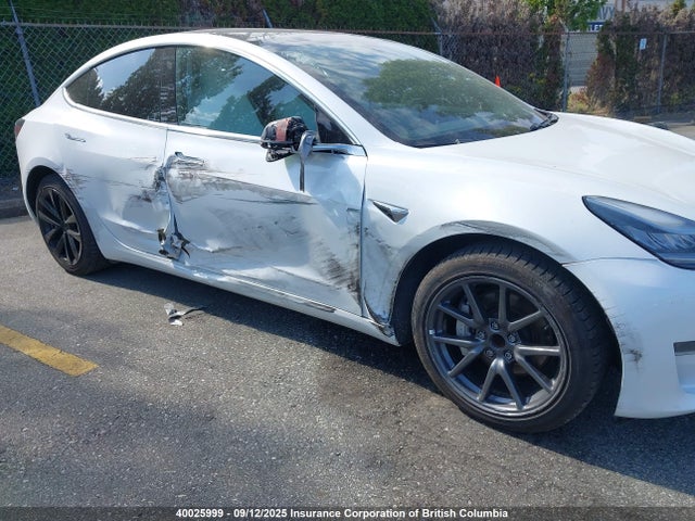 5YJ3E1EA7KF528905 Tesla MODEL 3