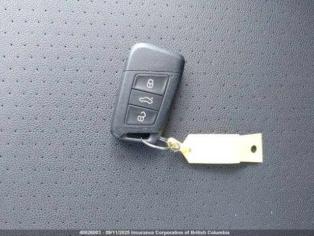 3VWE57BU5MM073638 Volkswagen tsi