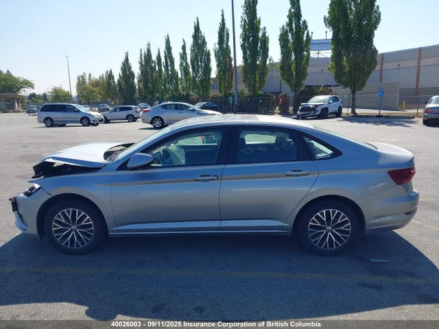 3VWE57BU5MM073638 Volkswagen tsi