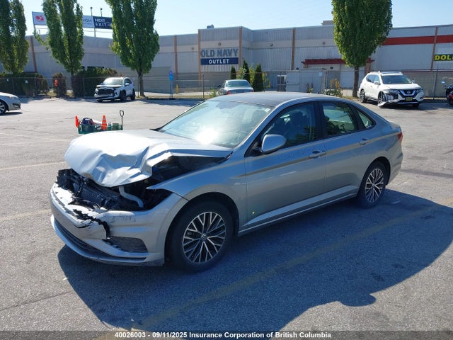 3VWE57BU5MM073638 Volkswagen tsi