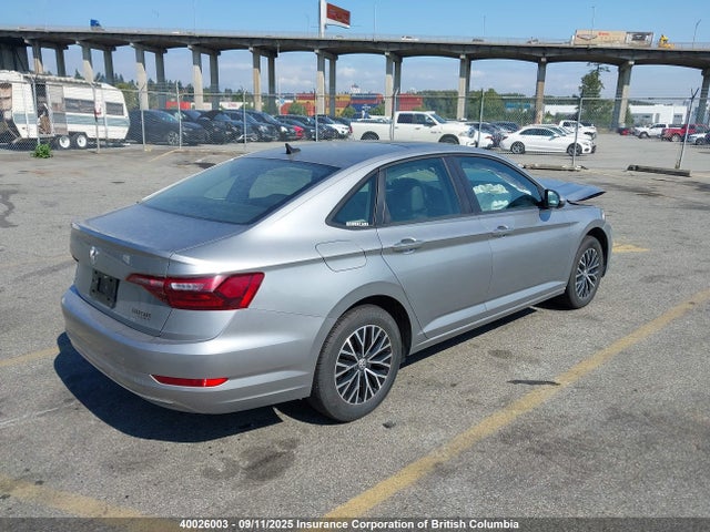 3VWE57BU5MM073638 Volkswagen tsi