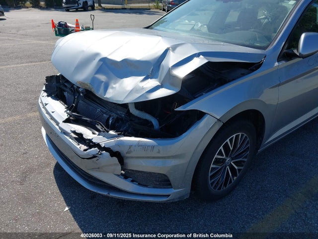 3VWE57BU5MM073638 Volkswagen tsi