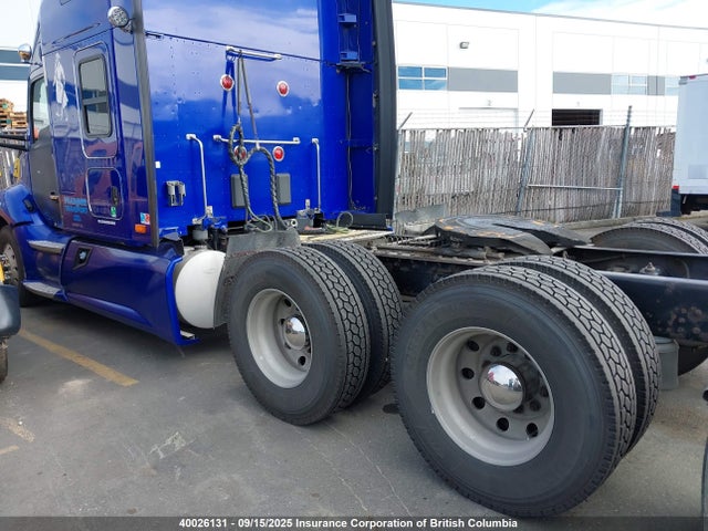 1XKYD49X9HJ988016 Kenworth Isx
