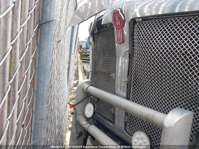1XKYD49X9HJ988016 Kenworth Isx