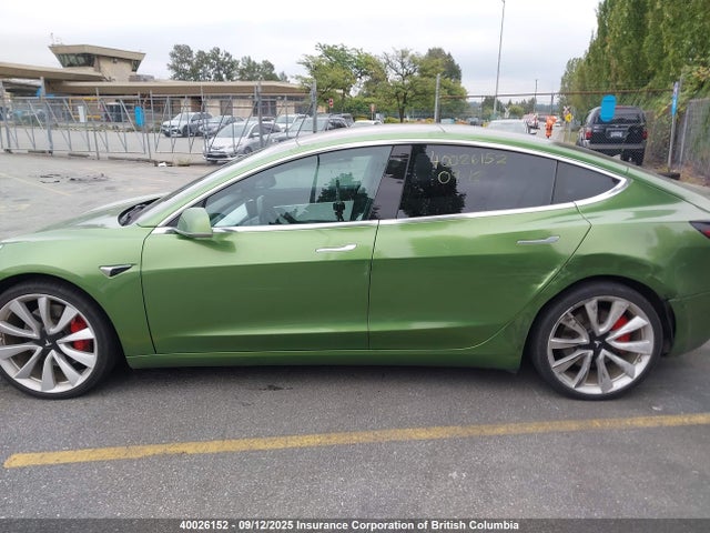5YJ3E1EB3JF148256 Tesla MODEL 3