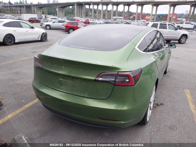 5YJ3E1EB3JF148256 Tesla MODEL 3