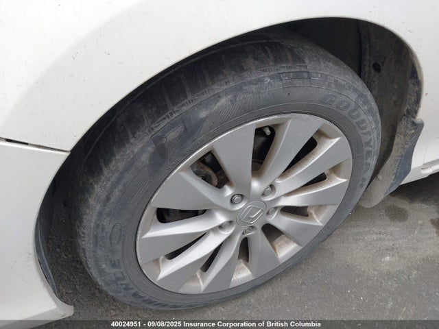 Honda k24w1 2014 1HGCR2F89EA807986 Image 17
