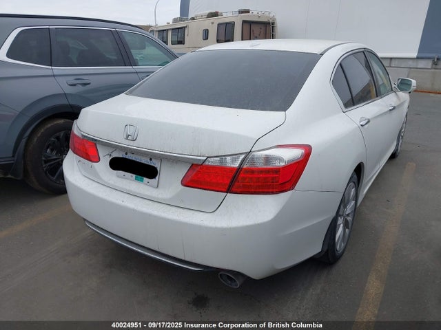Honda k24w1 2014 1HGCR2F89EA807986 Image 4
