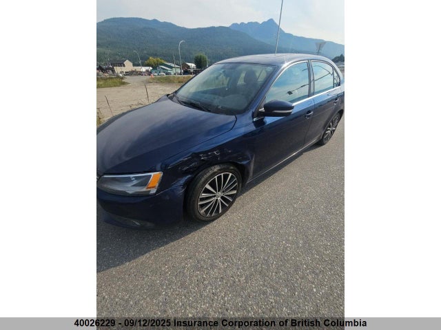3VWLL7AJXEM351603 Volkswagen 2014