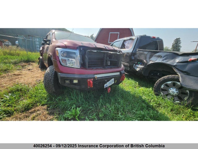 1N6AA1E5XJN536015 Nissan 2018