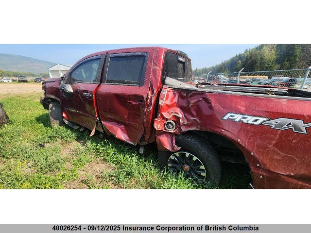 1N6AA1E5XJN536015 Nissan 2018