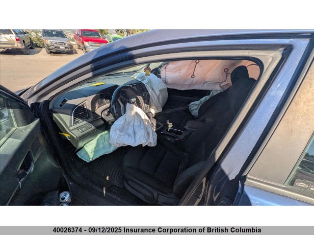 KMHD84LF1HU418018 Hyundai Elantra