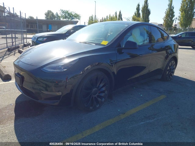 Tesla Model Y 2022 7SAYGDEF5NF448197 Image 2