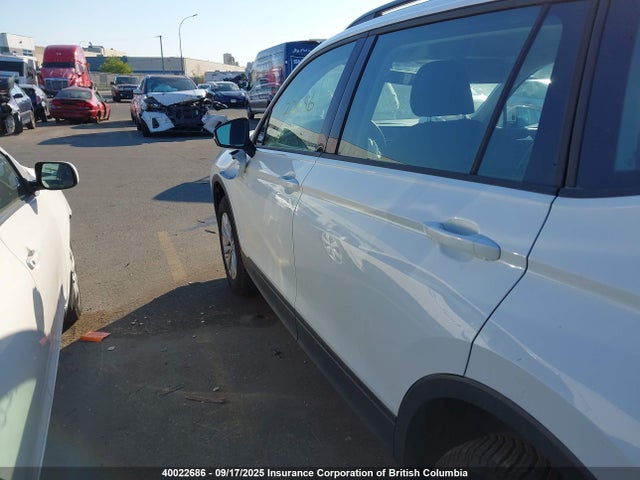 3VV0B7AX5LM093244 Volkswagen Tiguan