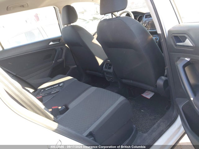 3VV0B7AX5LM093244 Volkswagen Tiguan