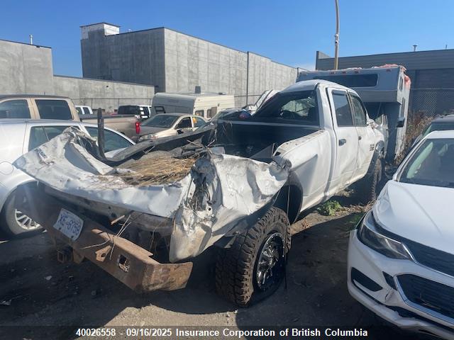 RAM 3500 2014 3C63R3HL3EG220147 Image 4