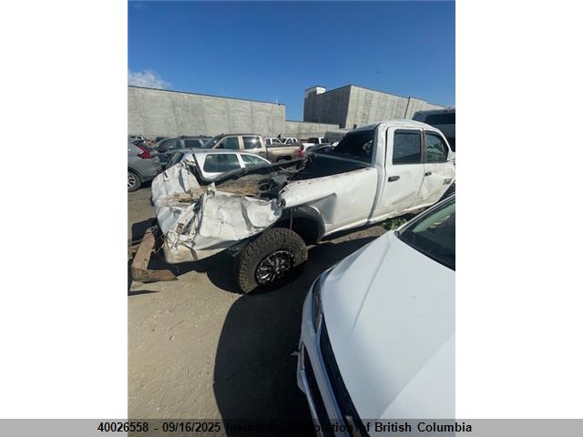 RAM 3500 2014 3C63R3HL3EG220147 Image 9