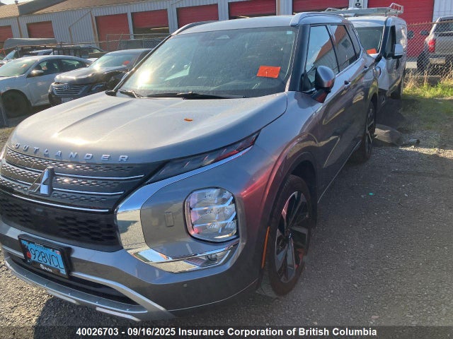 JA4J4VA86PZ613881 Mitsubishi Outlander