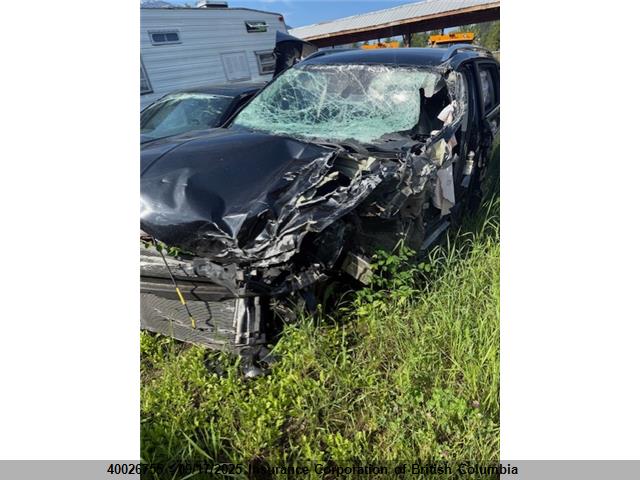 3VVWX7B28NM083504 Volkswagen tsi