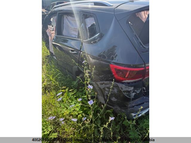 3VVWX7B28NM083504 Volkswagen tsi