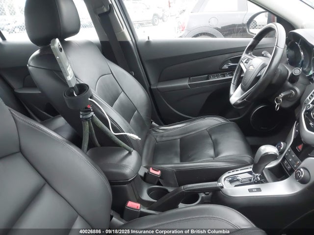 1G1P75SZ9F7163600 Chevrolet luz