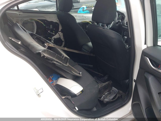3MZBM1L72FM206502 Mazda pe